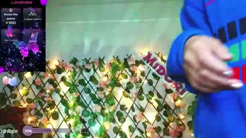 Midori 7u7 online show from 01.20.25