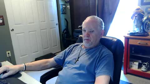 Snapshot of midwestdad09 chatting on 07.13.26 midwestdad09 online show from 07.13.26