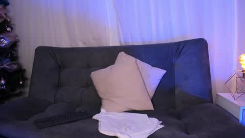 miel_gomez online show from 12.21.24