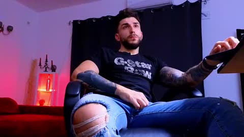 MightyAaron online show from 11.26.25