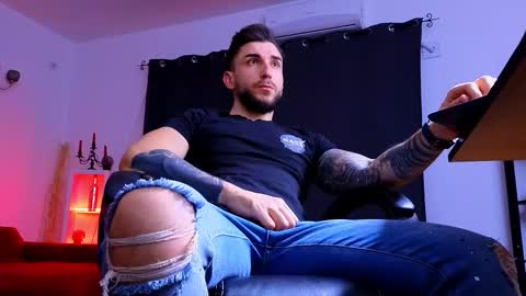 MightyAaron online show from 01.08.26