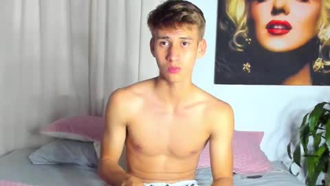 Miguel Hernandez online show from 12.12.24