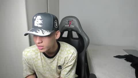 Miguel Hernandez online show from 12.05.25