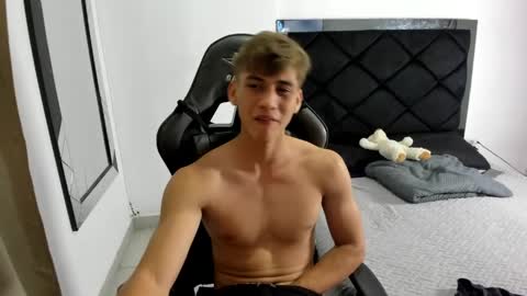 Miguel Hernandez online show from 04.02.26