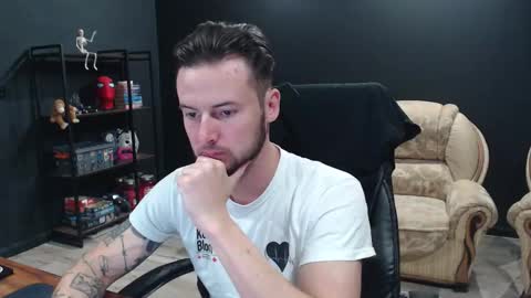 Misha Winchester online show from 10.13.25