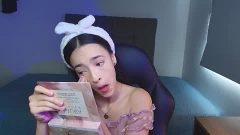 Snapshot of miia_bratz chatting on 06.26.26 miia_bratz online show from 06.26.26