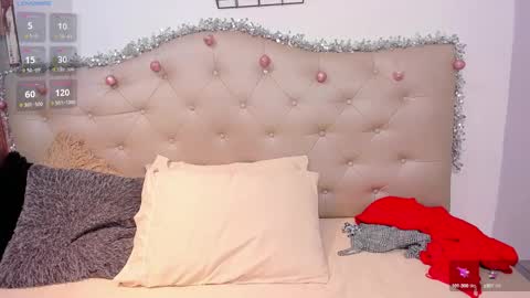 Snapshot of miia_jhones16 chatting on 12.18.24 Mia Jhones online show from 12.18.24