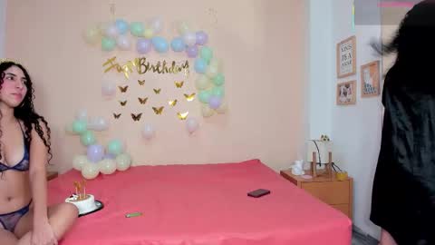  Mia  Gema curly online show from 11.21.25