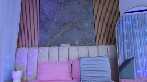 miia scoott  online show from 04.06.26