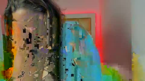 Mia online show from 04.13.26