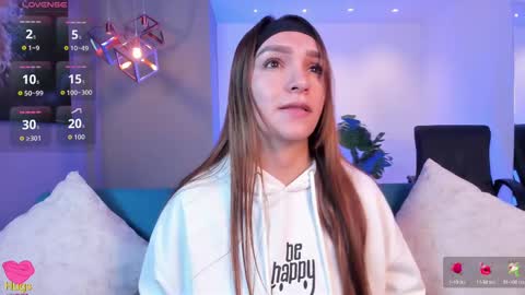 Miia 3 online show from 11.14.25