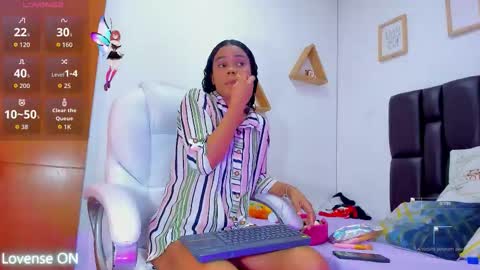 mia sofia online show from 11.03.25