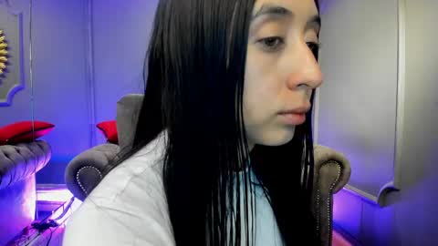 Snapshot of miilu__1 chatting on 12.11.24 miilu  online show from 12.11.24