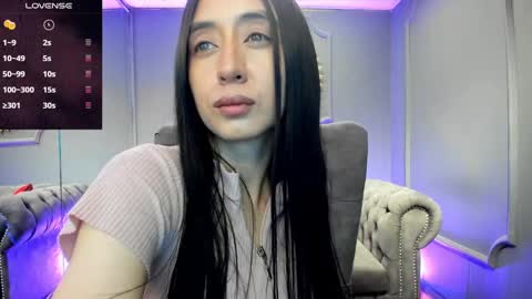 Snapshot of miilu__1 chatting on 01.10.25 miilu  online show from 01.10.25