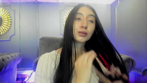 Snapshot of miilu__1 chatting on 02.05.25 miilu  online show from 02.05.25