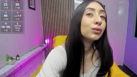 Snapshot of miilu__1 chatting on 09.13.25 miilu  online show from 09.13.25
