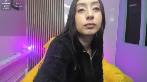 Snapshot of miilu__1 chatting on 09.18.25 miilu  online show from 09.18.25