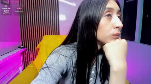 Snapshot of miilu__1 chatting on 10.19.25 miilu  online show from 10.19.25