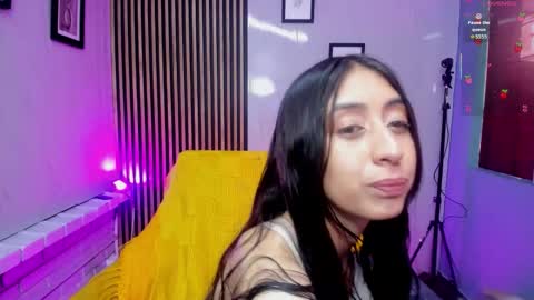 Snapshot of miilu__1 chatting on 10.20.25 miilu  online show from 10.20.25