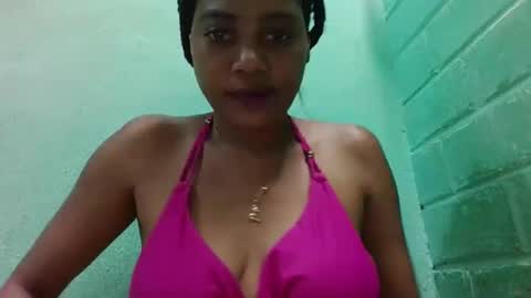 Snapshot of miinah chatting on 03.23.26 miinah online show from 03.23.26