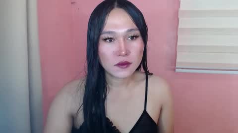 Hi im Avah online show from 02.12.25