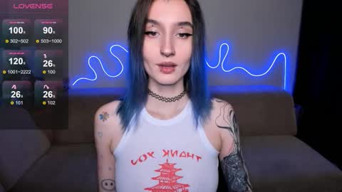 Mika online show from 11.28.25