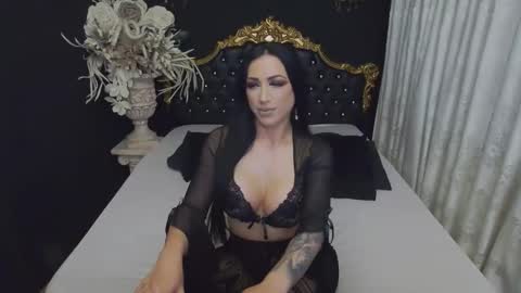 Mikaela online show from 11.07.25