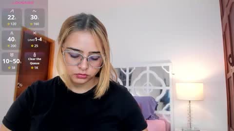 Mikaela blondie bigass online show from 11.25.25