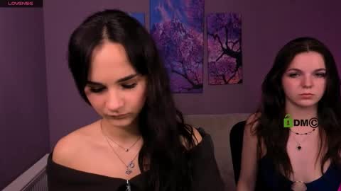 Mika online show from 12.18.25