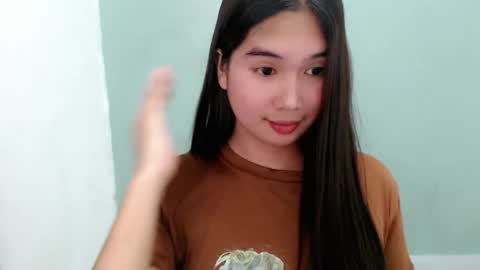 Snapshot of mikayla_slut chatting on 09.08.25 Kyla online show from 09.08.25