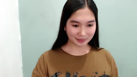 Snapshot of mikayla_slut chatting on 09.27.25 Kyla online show from 09.27.25