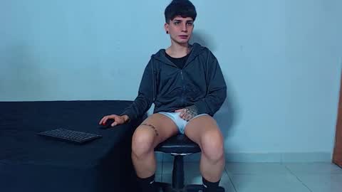 Mike IMDEPENDIENT MODEL online show from 02.01.26