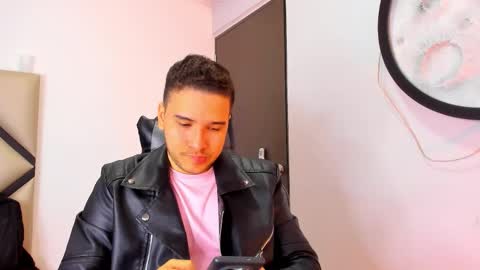 Mike  online show from 11.08.25