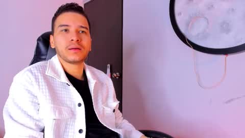 Mike  online show from 11.11.25