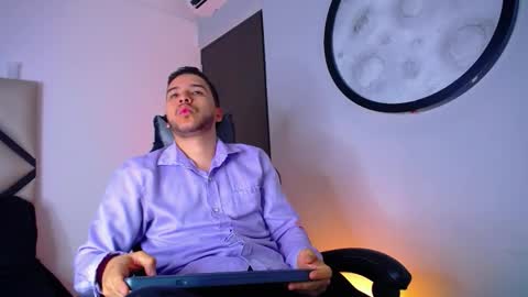 Mike  online show from 12.17.25