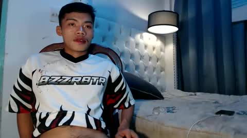 Snapshot of mike_cummer chatting on 05.18.26 Chan Chan online show from 05.18.26