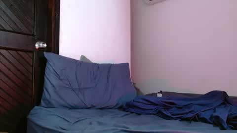 mike_d1030 online show from 02.05.25