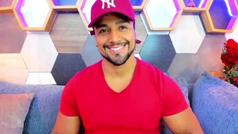 Snapshot of mike_estevess chatting on 02.06.25   online show from 02.06.25