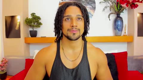 Snapshot of mike_estevess chatting on 02.24.25   online show from 02.24.25