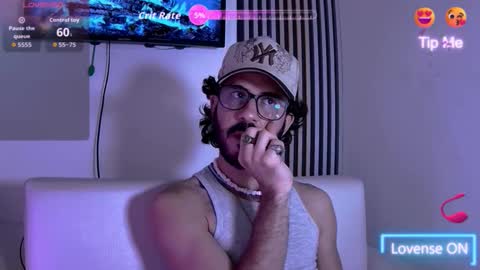 Snapshot of mike_parkerr chatting on 11.16.25 Mike Parker online show from 11.16.25