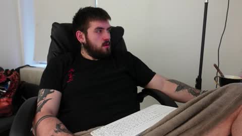 Snapshot of mike_platano chatting on 10.16.25 MIKE PLATANO online show from 10.16.25