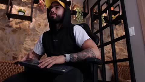 Mike Blare online show from 01.16.25