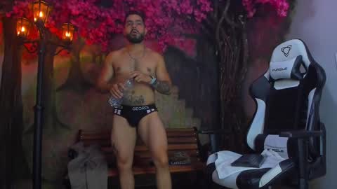 Mike Blare online show from 01.21.25