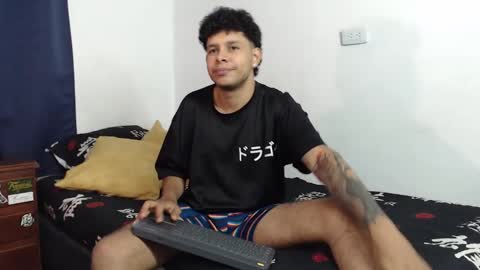 Snapshot of mikedick_420 chatting on 02.14.25 mikedick_420 online show from 02.14.25