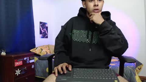 Snapshot of mikedick_420 chatting on 03.02.25 mikedick_420 online show from 03.02.25