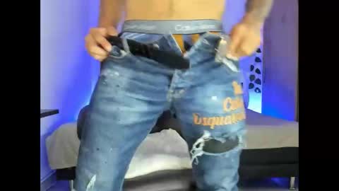 mikee_scooth online show from 03.04.25