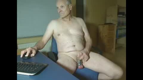 mikel19623 online show from 11.03.25