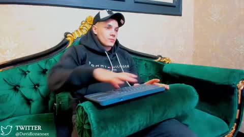 Snapshot of mikelockhart chatting on 03.11.25 Mike online show from 03.11.25