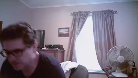 Snapshot of mikewulds chatting on 05.18.26 Mike online show from 05.18.26