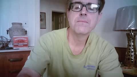 Snapshot of mikewulds chatting on 07.25.26 Mike online show from 07.25.26